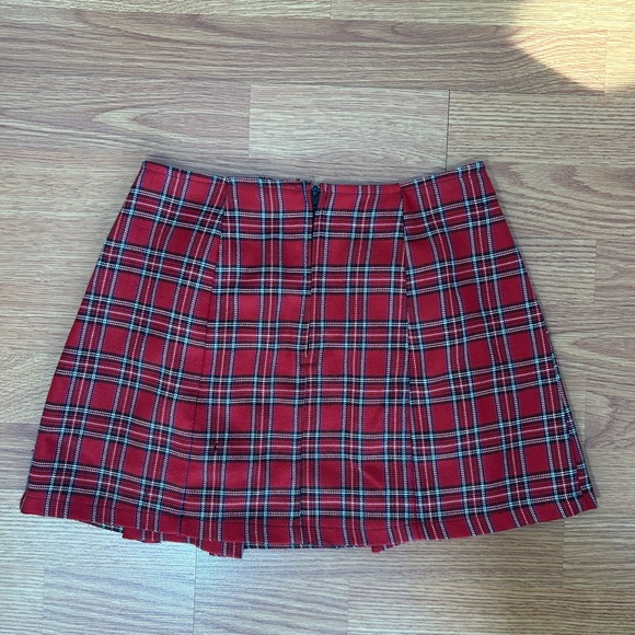 Vintage 90’s Lip Service Red Plaid Skirt size Small EUC - Picture 6 of 10